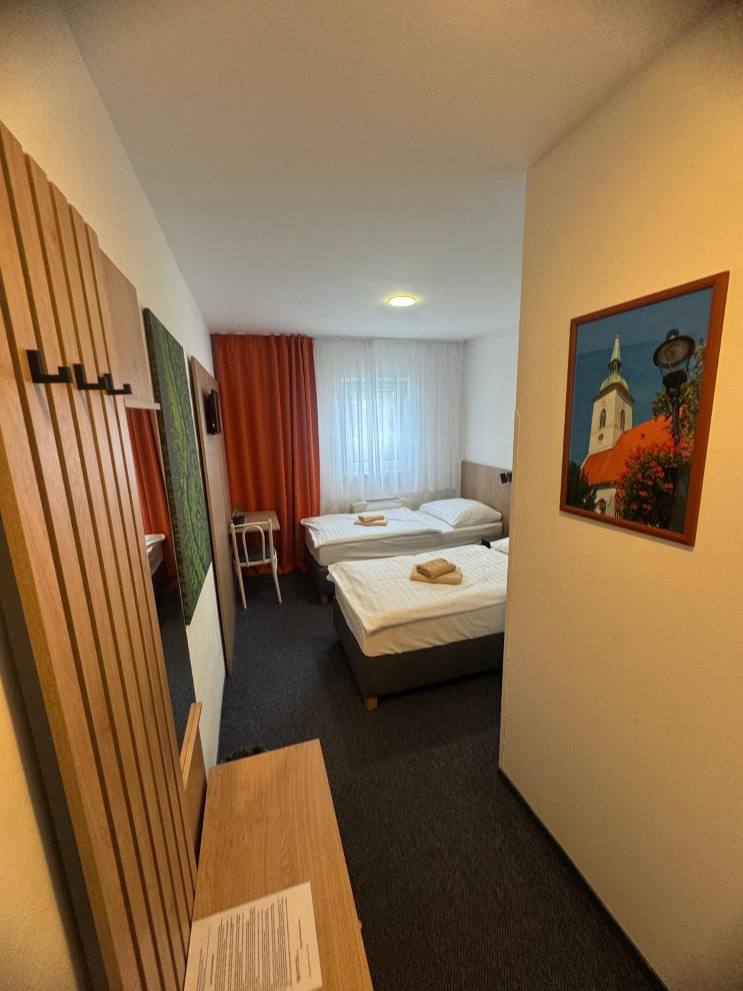 Hotel Remy Pressburg Exterior foto